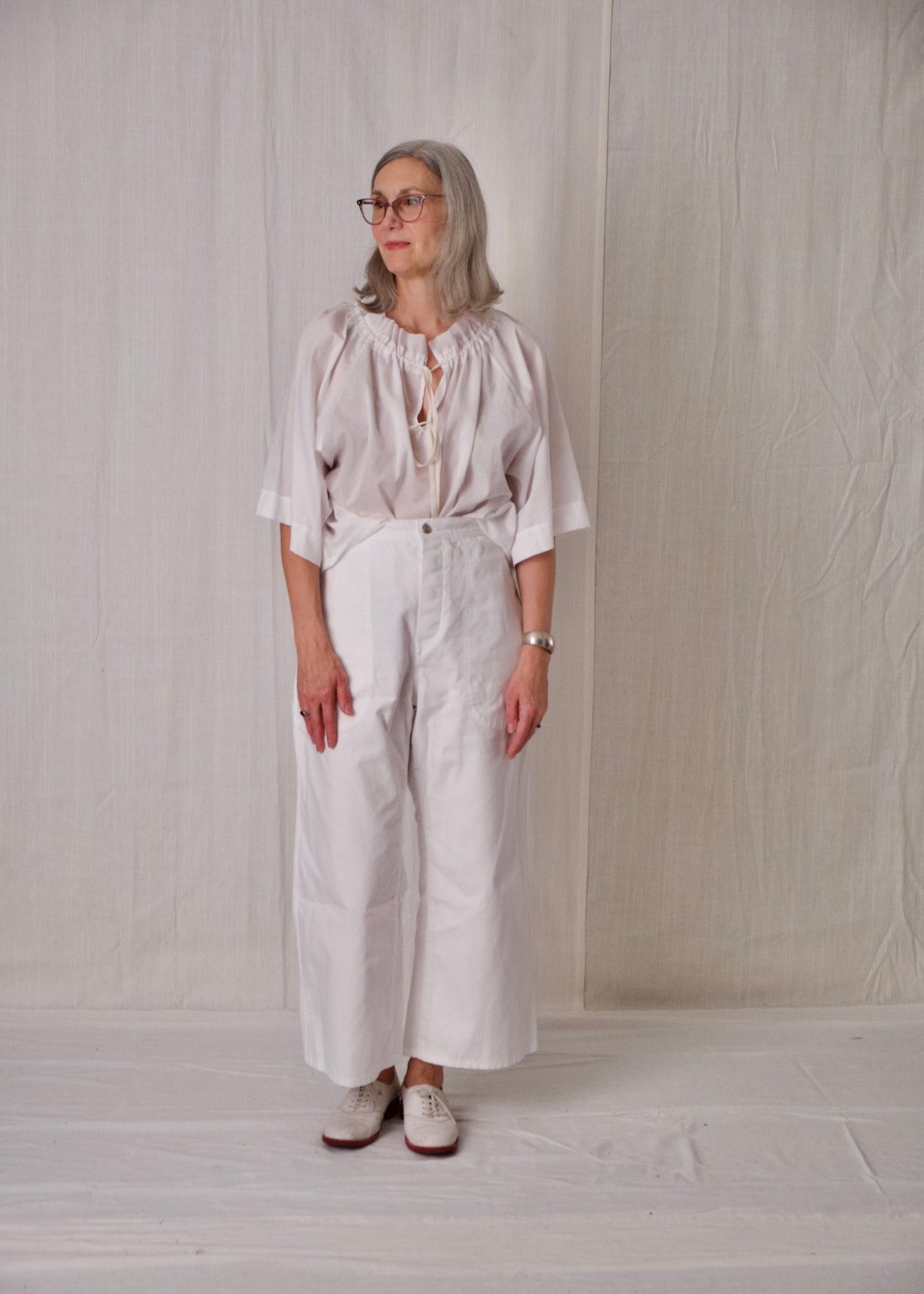 white sailor pant
