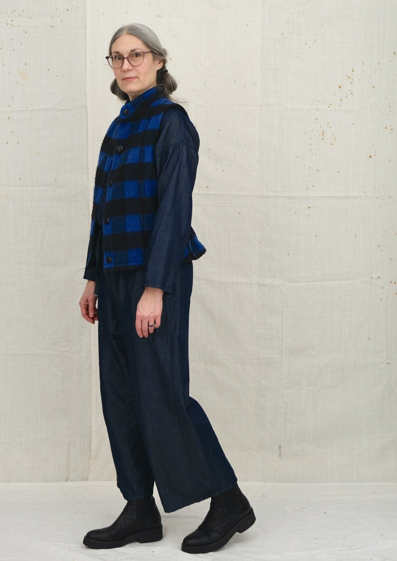 Buffalo Plaid Vest, Side