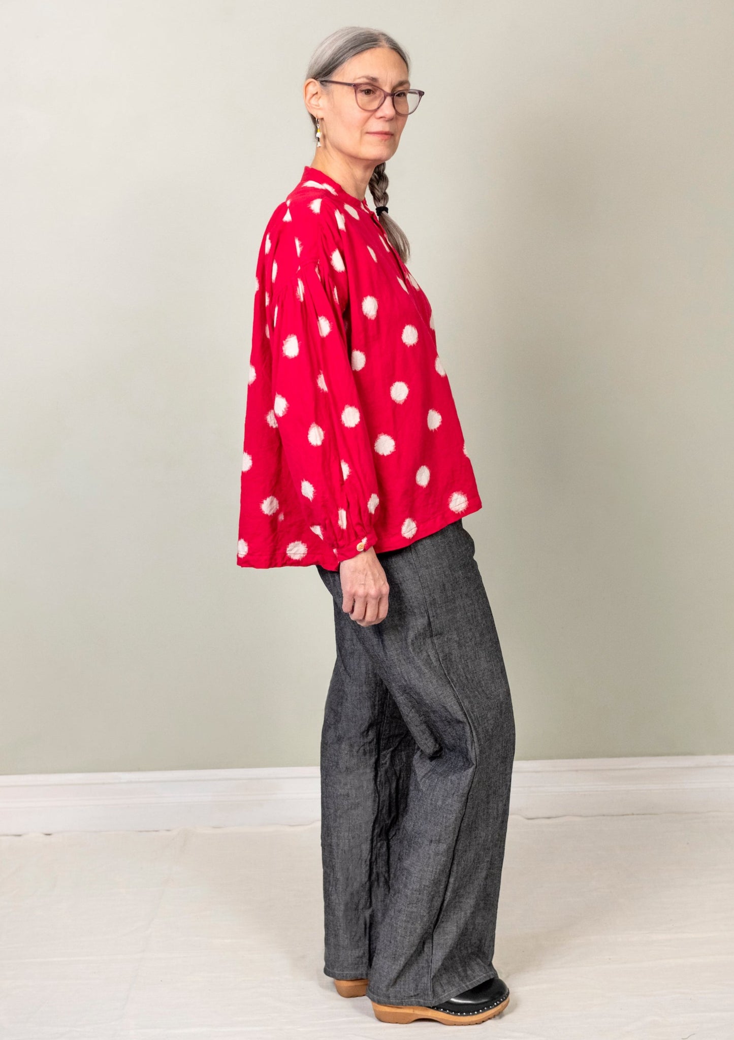 side view black chambray lazy sailor pant