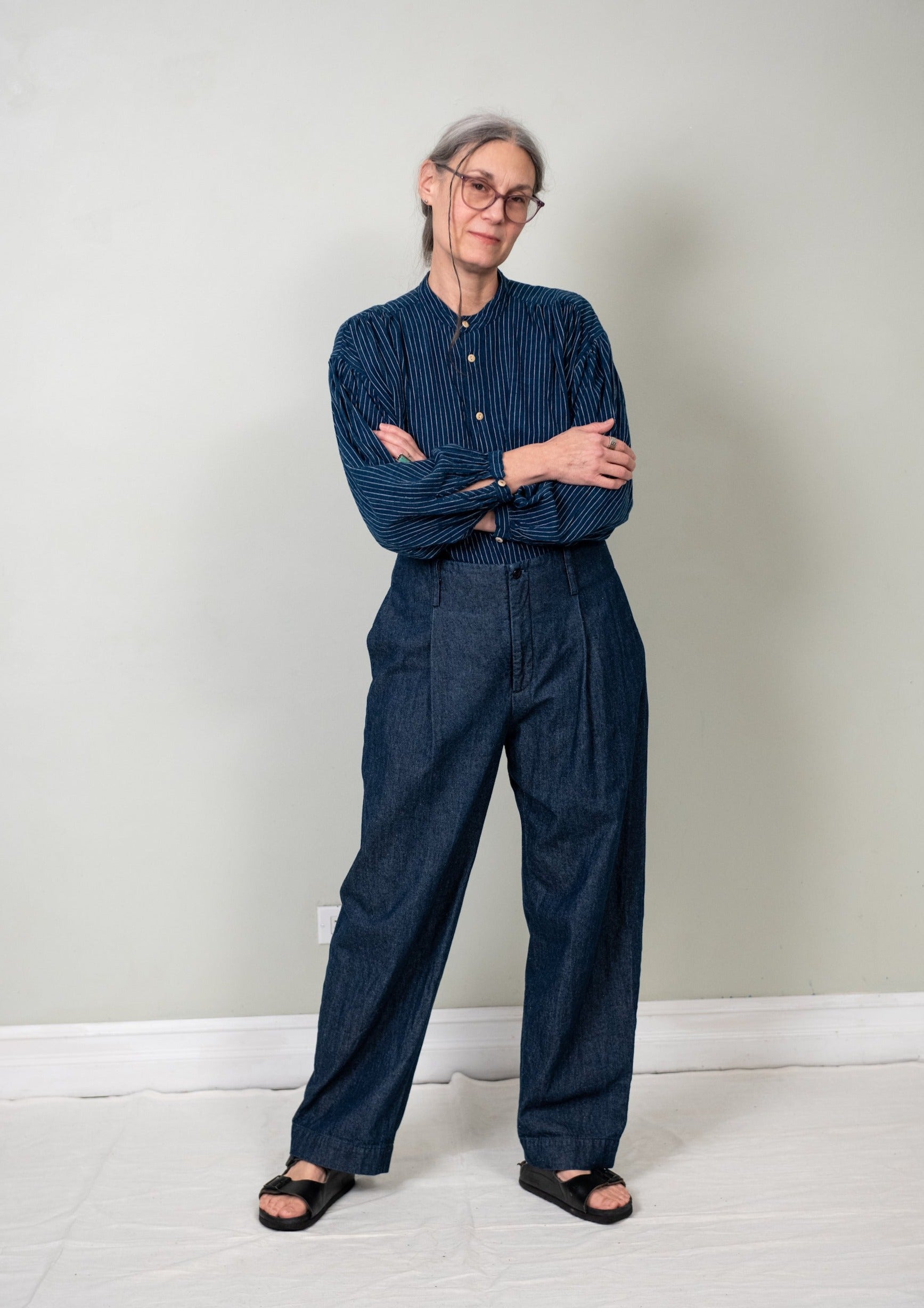 front view denim pleated trouser