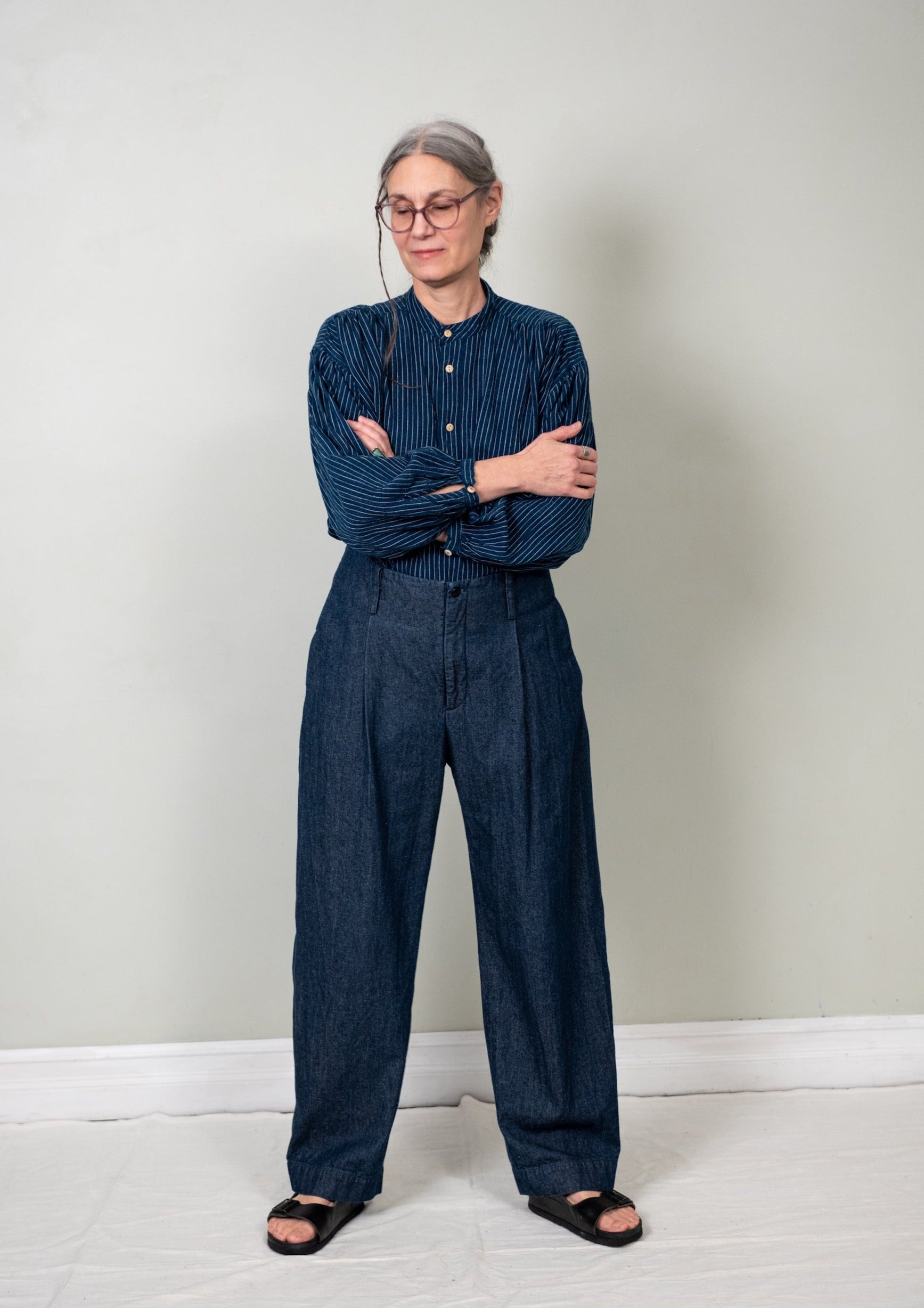 front view denim pleated trouser