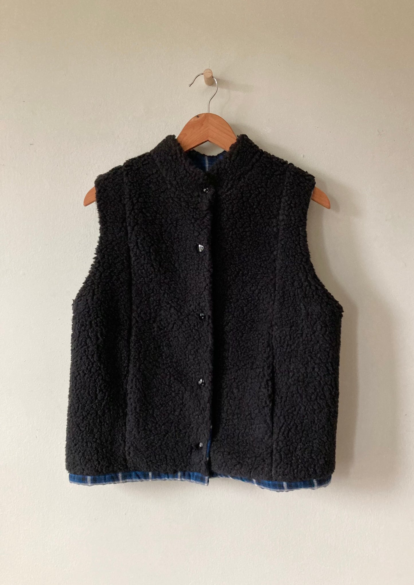 Reversible Sherpa Vest, Black Sherpa