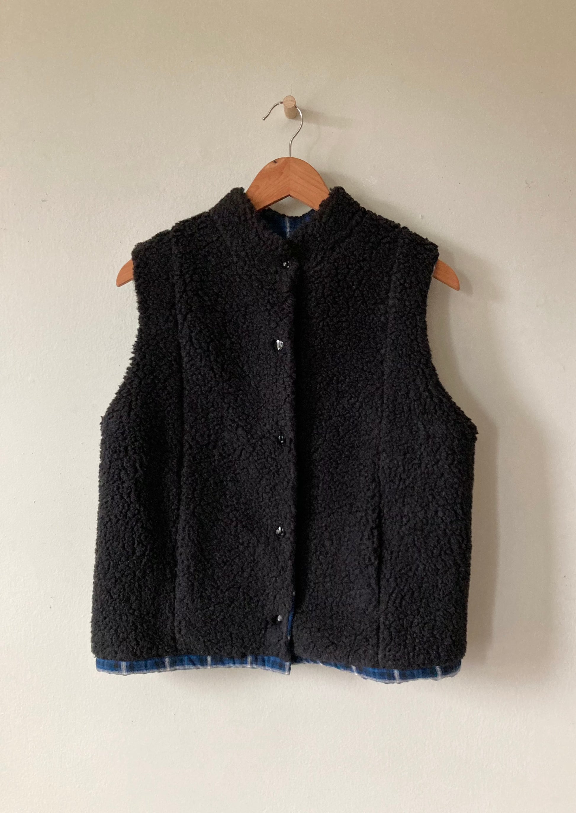 Reversible Sherpa Vest, Black Sherpa