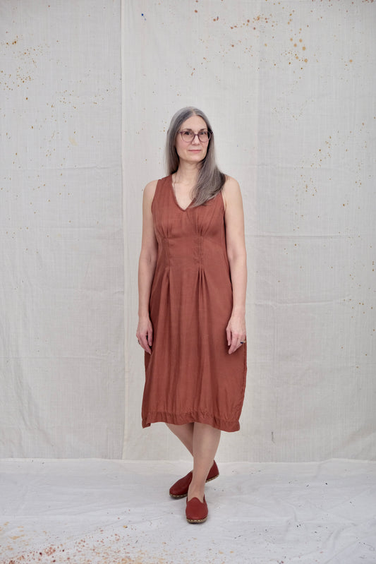 TERRA COTTA PLEATED SHIFT DRESS